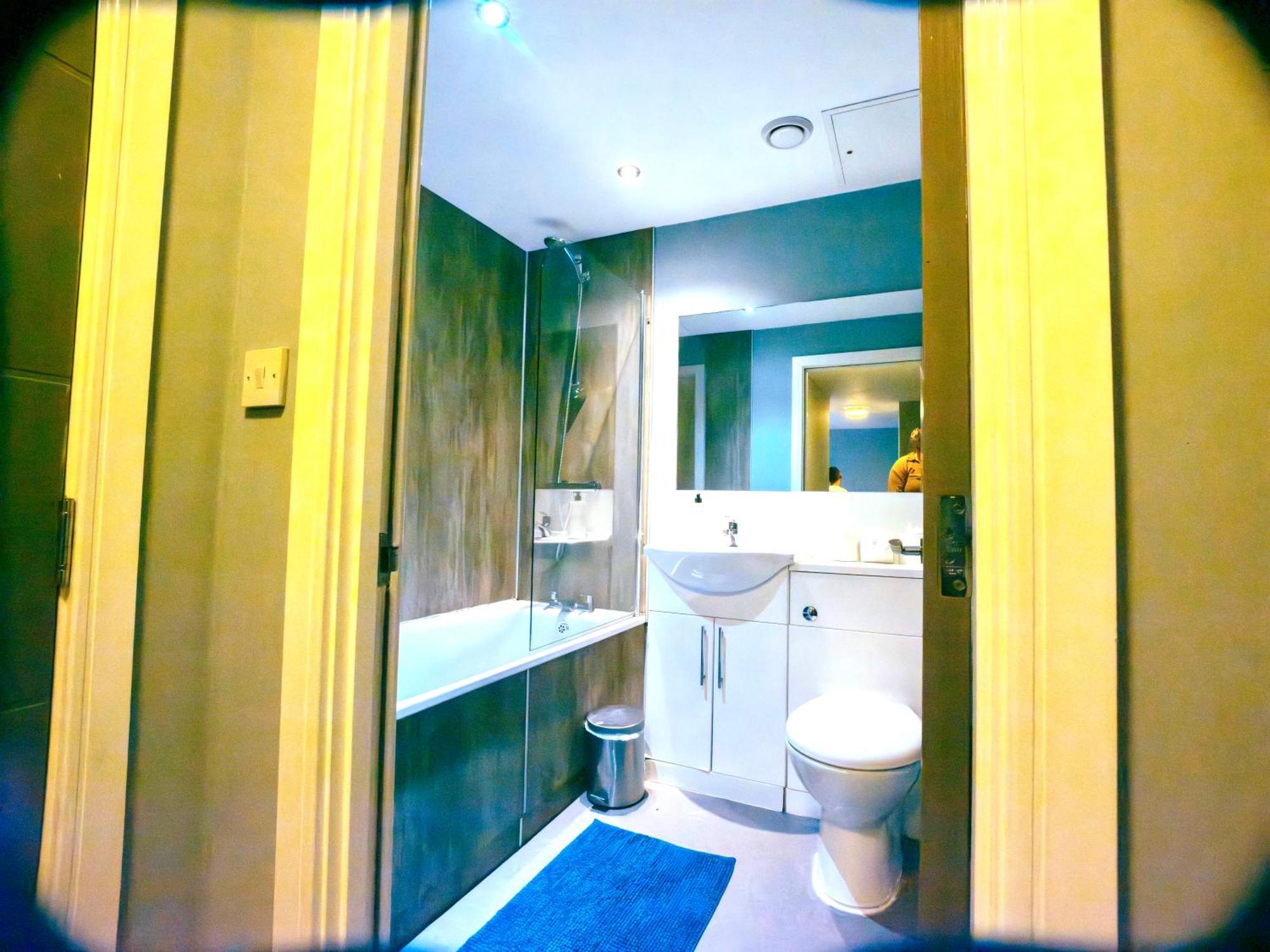 2 Bedroom Apartment In The Heart Of Newcastle - Spacious - Sleeps 7 Exterior foto