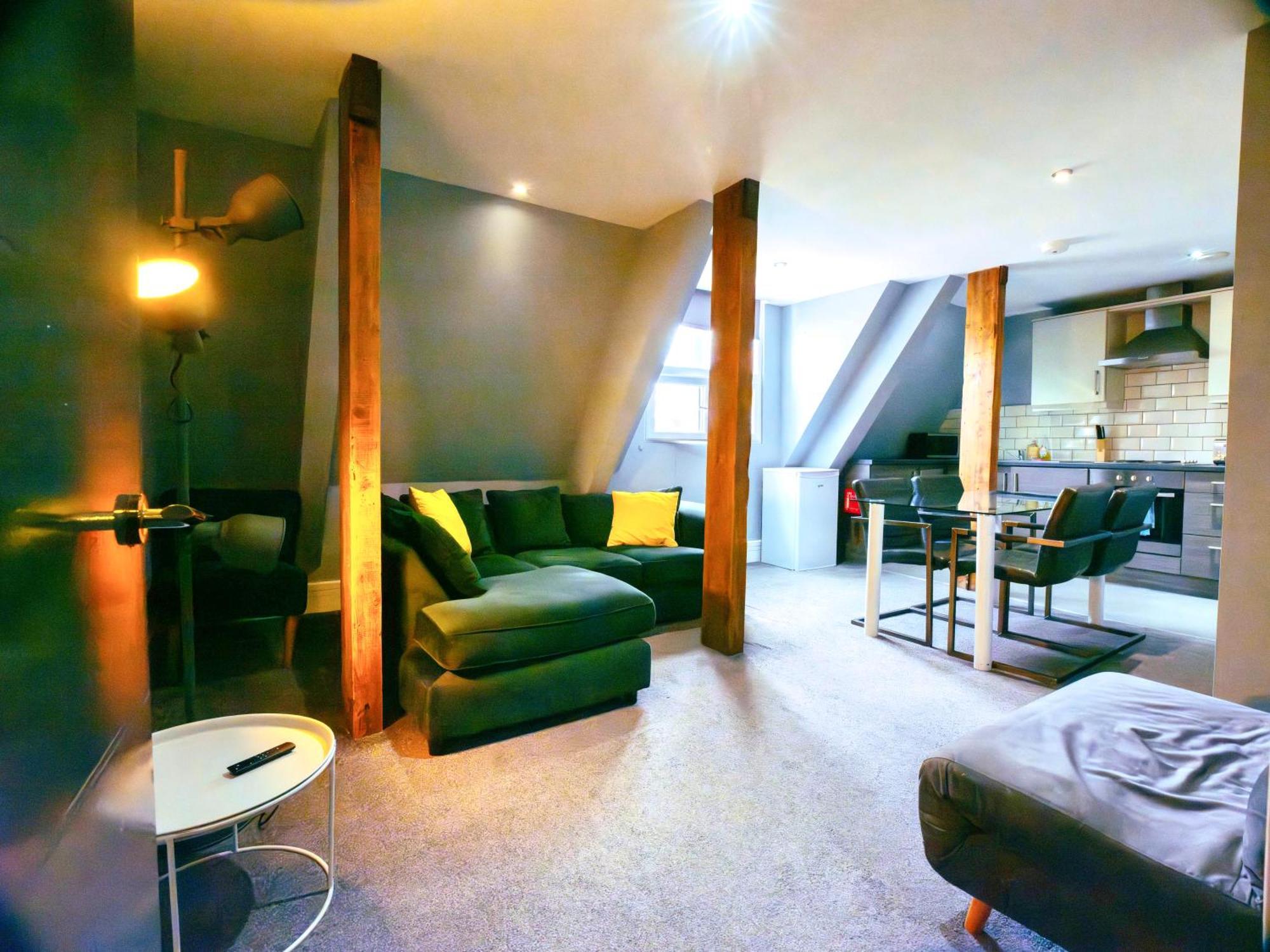 2 Bedroom Apartment In The Heart Of Newcastle - Spacious - Sleeps 7 Exterior foto