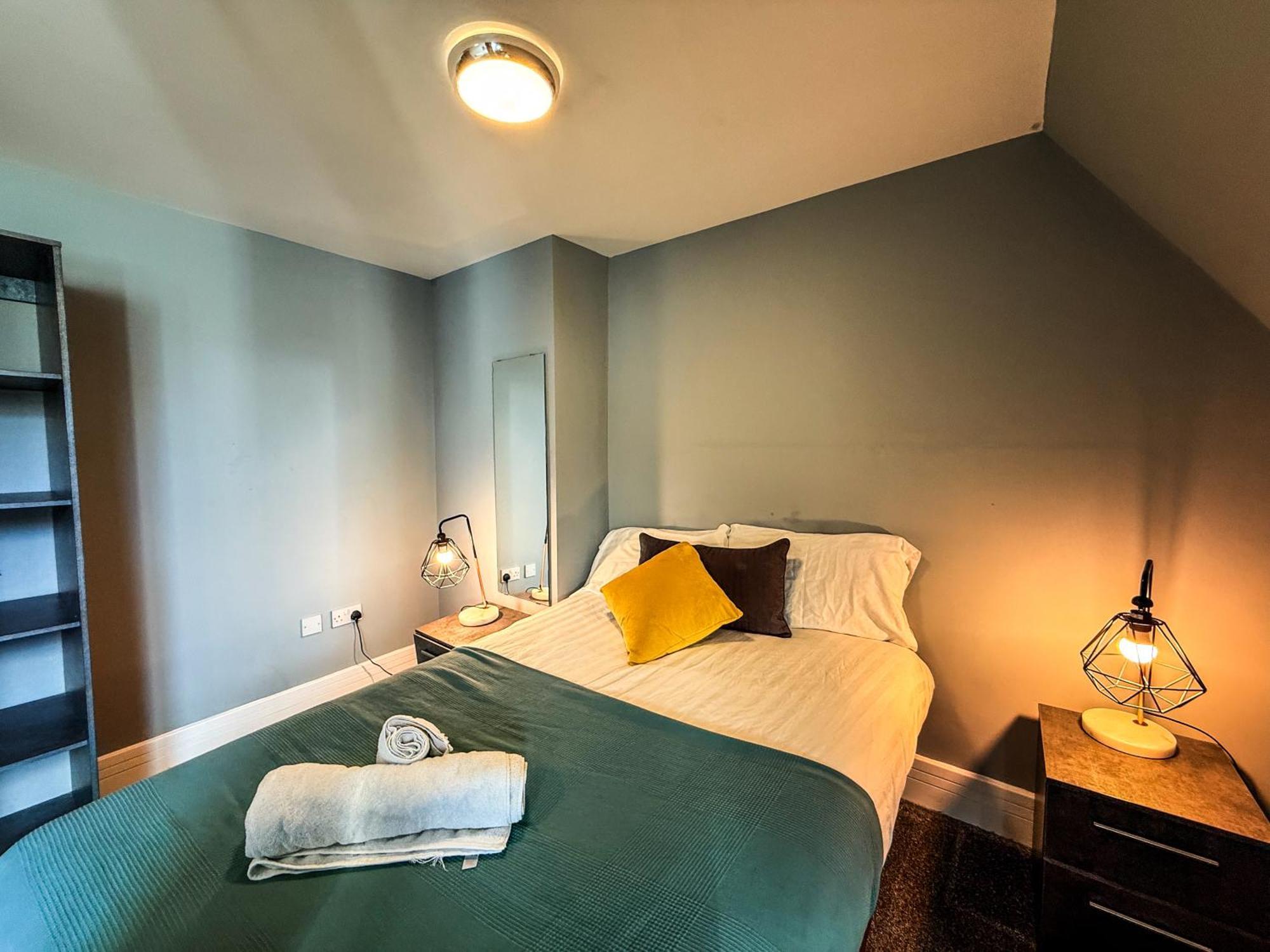 2 Bedroom Apartment In The Heart Of Newcastle - Spacious - Sleeps 7 Exterior foto